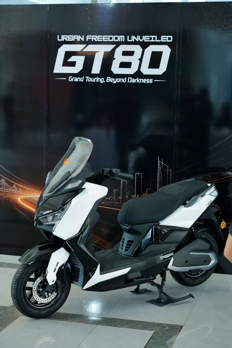 Giá bán từ 224 triệu đồng