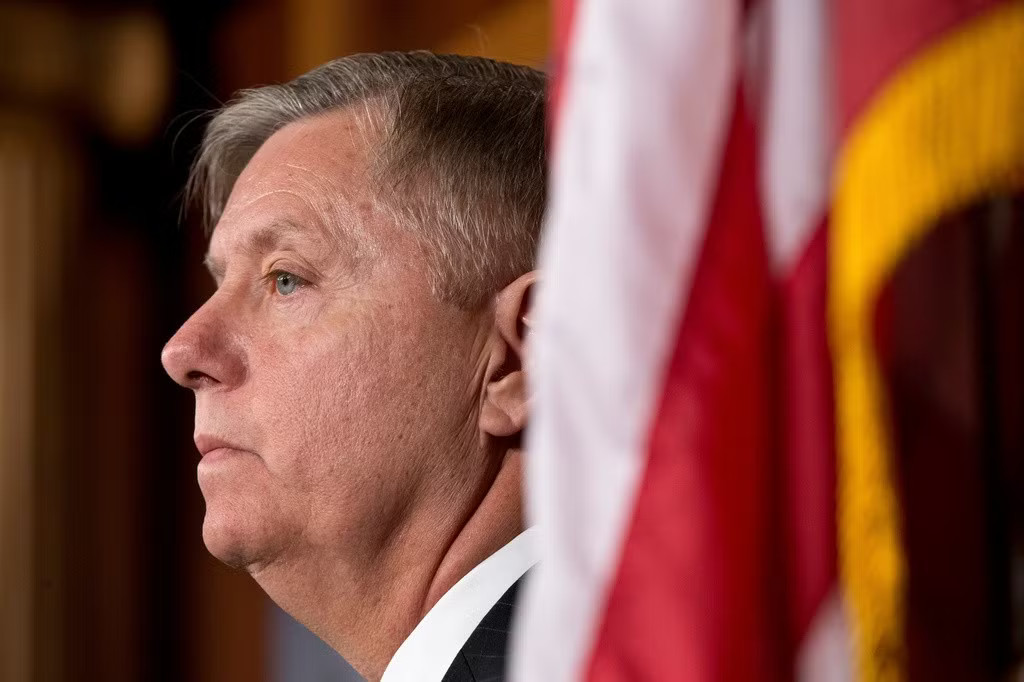 Thượng nghị sĩ Lindsey Graham bất ngờ qua đời ngày 11/7 vì bệnh tim. (Ảnh: AP) Chính trường Mỹ xáo trộn mạnh vì sự ra đi đường đột của Thượng nghị sĩ Lindsey Graham - Ảnh 1.