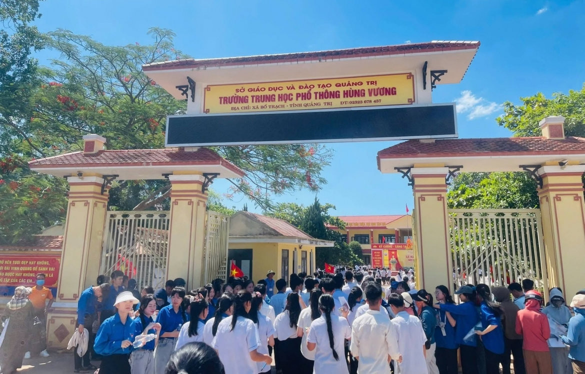 Thêm một điểm thi tốt nghiệp ở Quảng Trị xuất hiện nghi vấn gian lận - Ảnh 2.