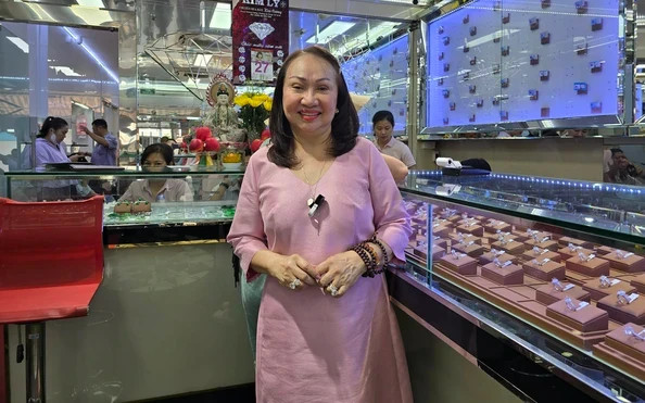 Bắt Giám đốc vàng bạc Kim Lý, khởi tố thêm loạt chủ tiệm vàng lớn