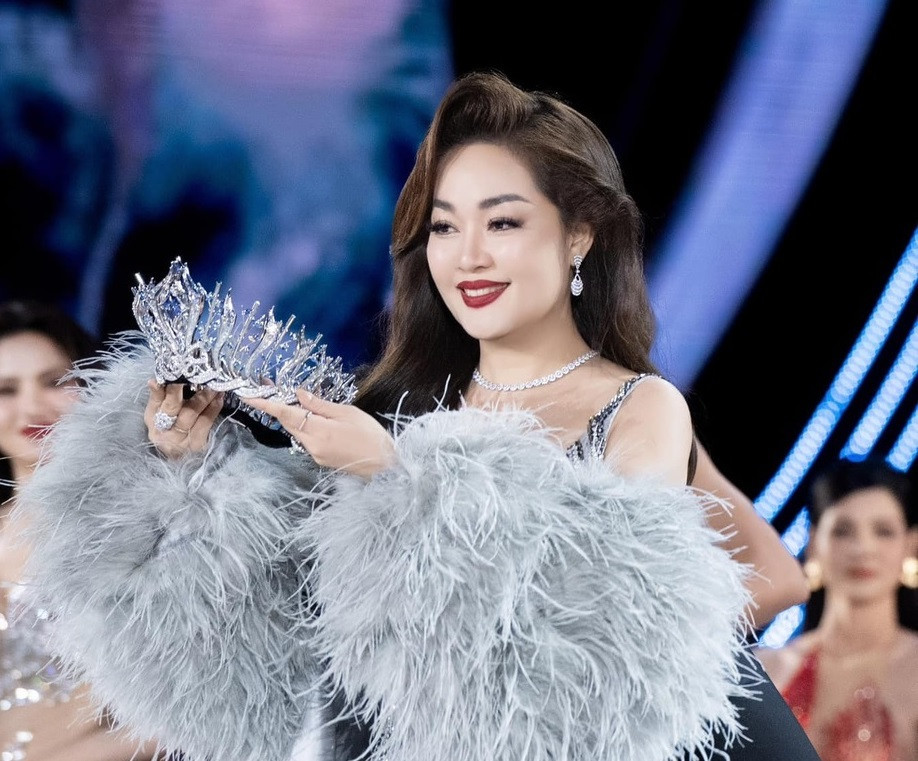 Á hậu quốc tế nổi tiếng vừa bị bắt trong đường dây buôn lậu kim cương xuyên quốc gia là ai?