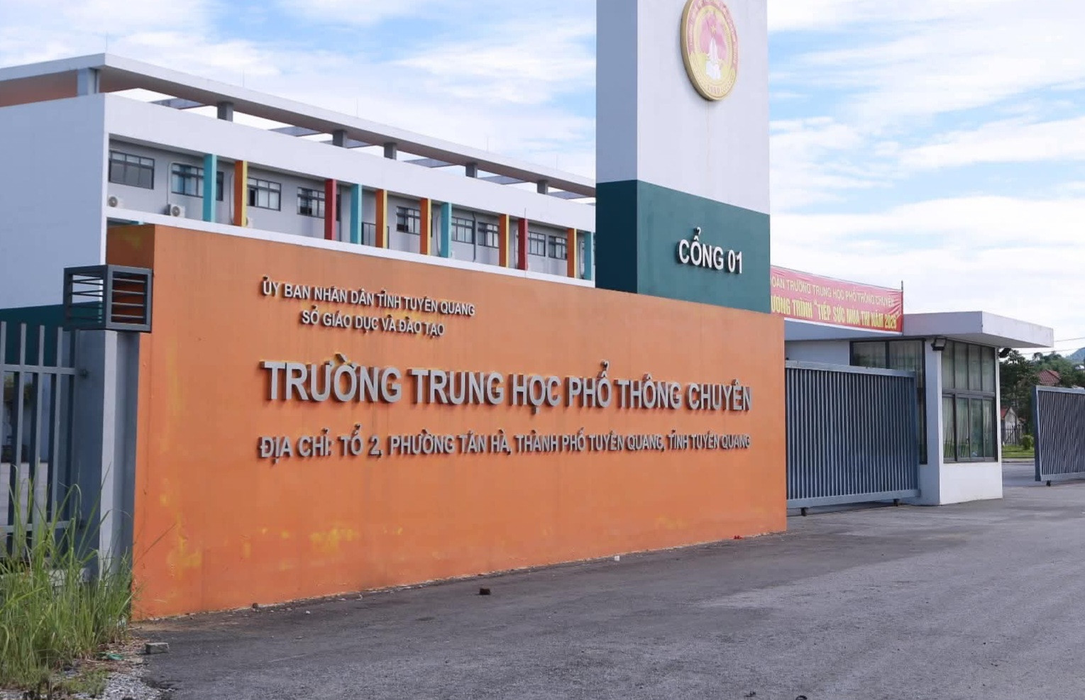 chuyen tuyen quang