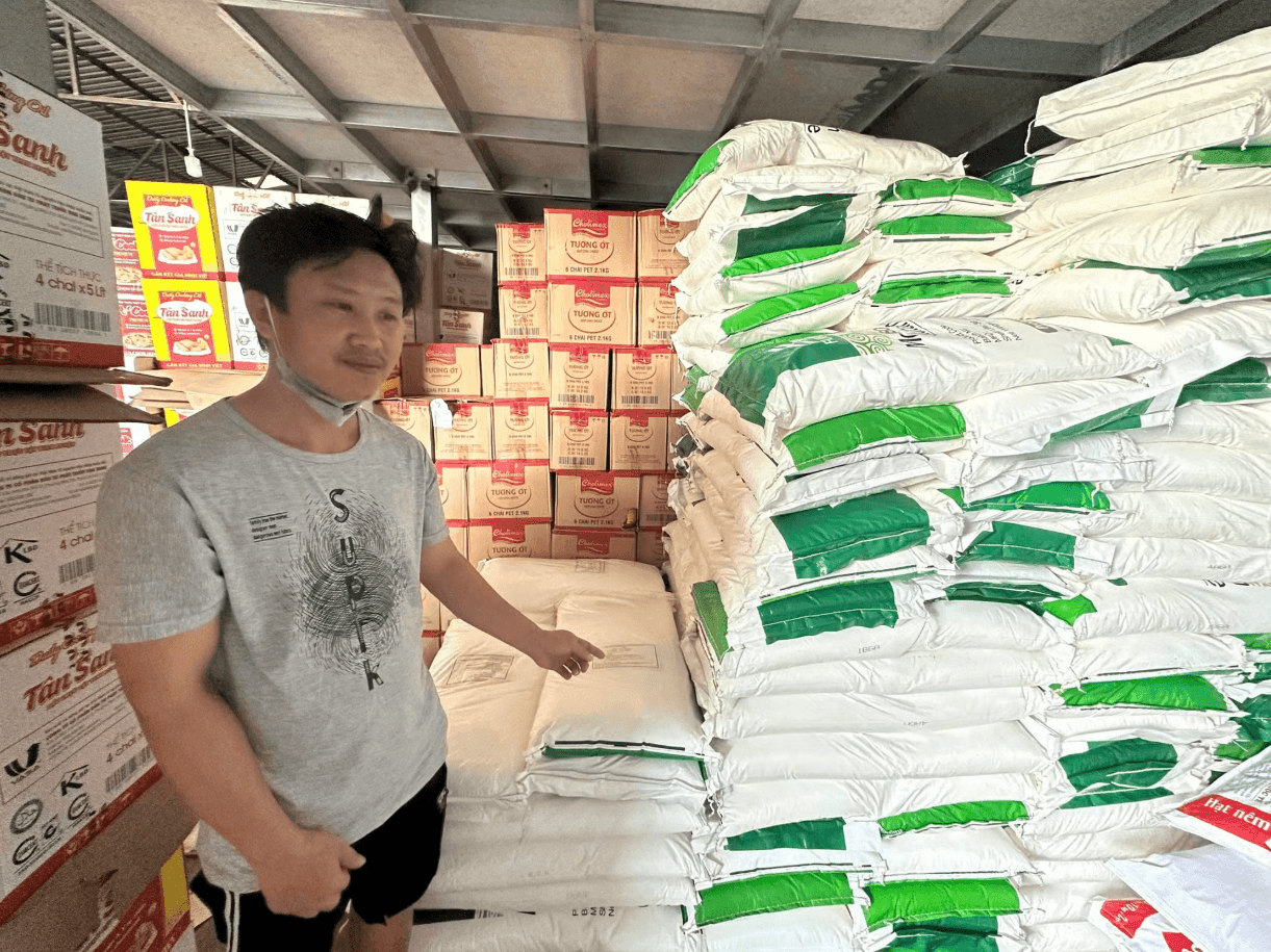 Tịch thu 149kg bột ngọt, 52kg hạt nêm, 547kg bột giặt, hơn 160kg nguyên liệu cùng lượng lớn bao bì, tem nhãn: Khởi tố vợ chồng Chu Văn Thanh SN 1976 và đồng bọn - Ảnh 6.