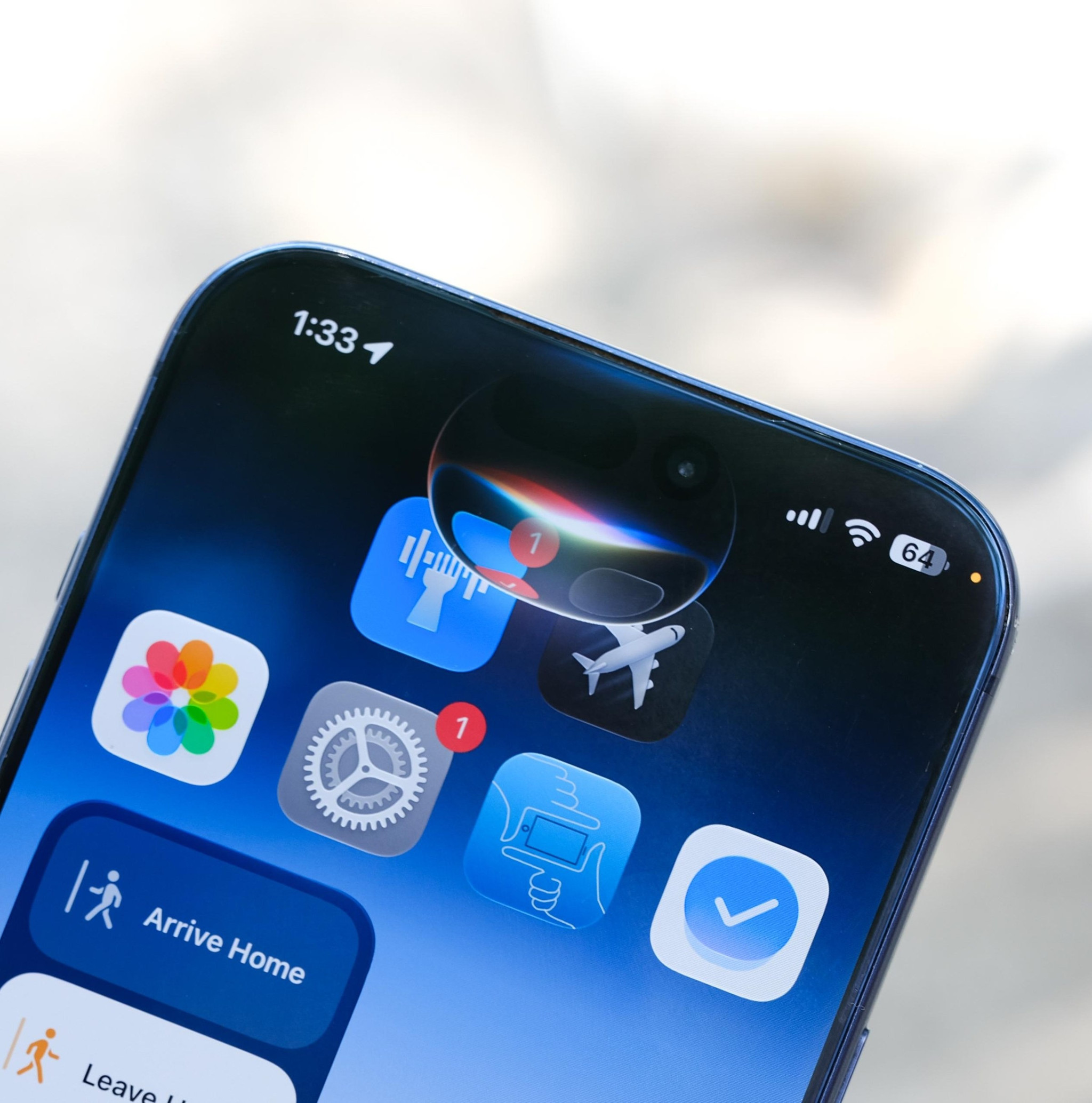 Vừa lên iOS 27 vẫn không có Siri AI? Người Việt muốn dùng phải làm điều này - Ảnh 2.