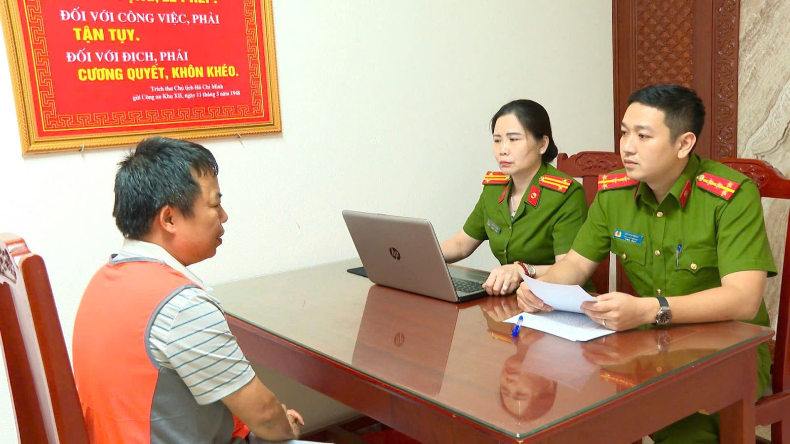 Khởi tố, bắt tạm giam Giám đốc và Phó Giám đốc một công ty xây dựng có tiếng - Ảnh 2.