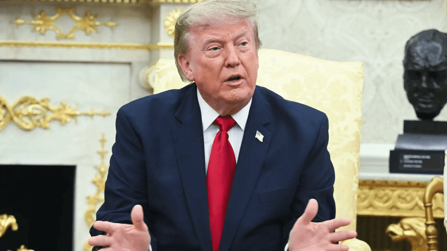 Không kích dồn dập, ông Trump nói Iran muốn đàm phán: Chuyên gia cảnh báo khẩn - Ảnh 1.