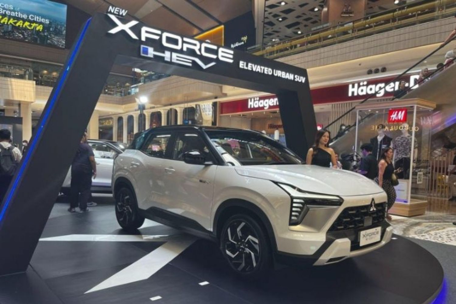 Mitsubishi Xforce HEV chính thức ra mắt