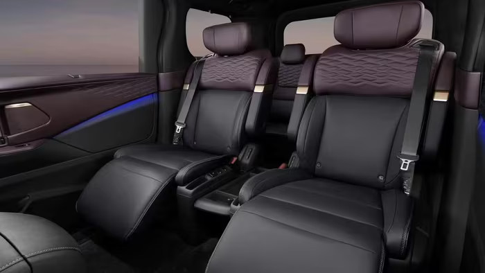 Hàng ghế thứ 2 và thứ 3 VIP