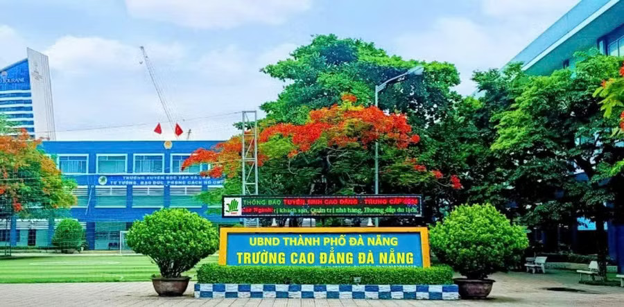 Trường Cao đẳng Đà Nẵng.