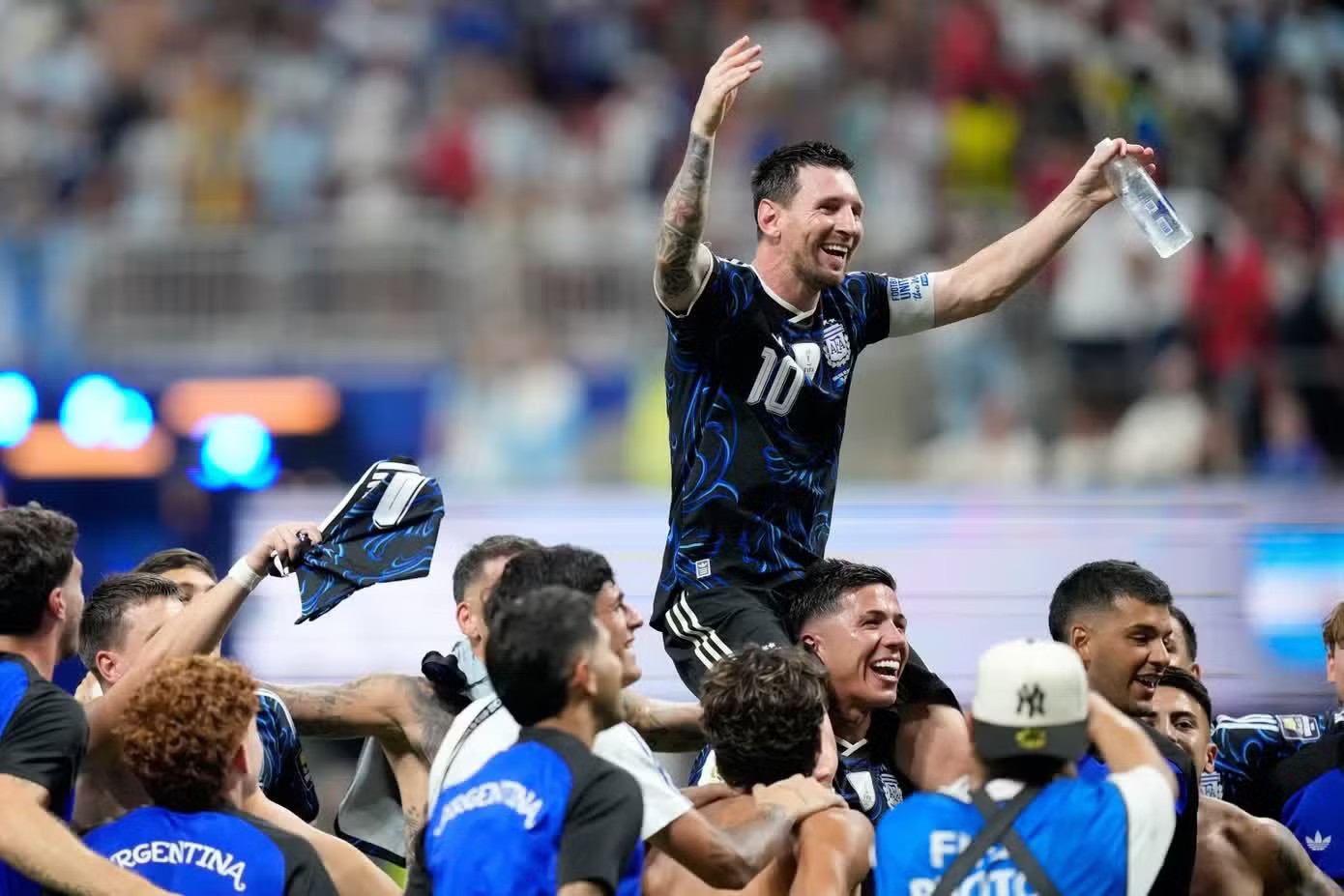 Ronaldo vượt Messi, trở thành cầu thủ được tìm kiếm nhiều nhất - Ảnh 3.