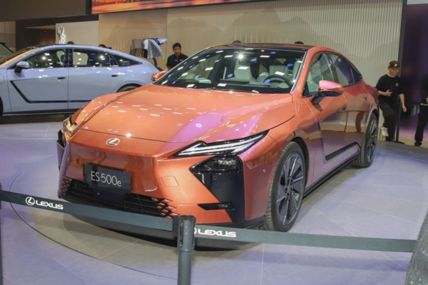 Lexus ES 2026 sắp ra mắt Việt Nam