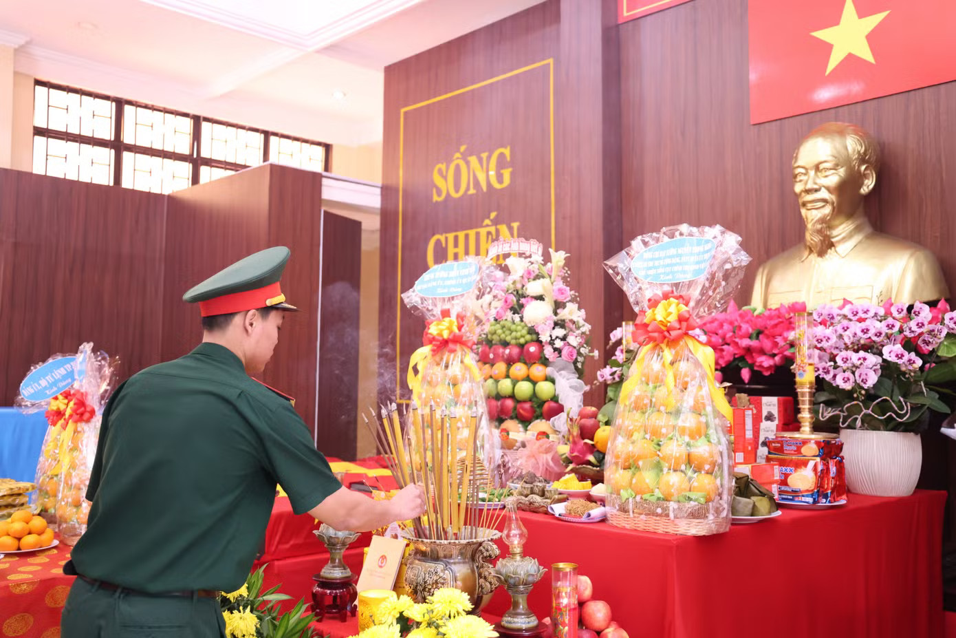 Sau Lễ triển khai tìm kiếm, quy tập hài cốt liệt sĩ tại Công viên Lê Thị Riêng (ngày 6/7), các lực lượng đã nỗ lực thực hiện nhiệm vụ từ đó đến nay. Đã tìm được 100 hài cốt liệt sĩ tại Công viên Lê Thị Riêng - Ảnh 2.