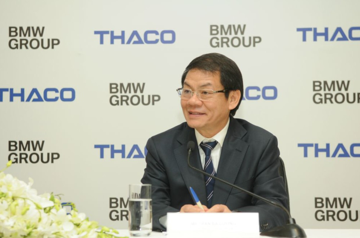 Bắt tay đối tác Hàn Quốc, THACO của ông Trần Bá Dương mở thêm lĩnh vực kinh doanh mới tại Việt Nam Bắt tay đối tác Hàn Quốc, THACO của ông Trần Bá Dương mở thêm lĩnh vực kinh doanh mới tại Việt Nam