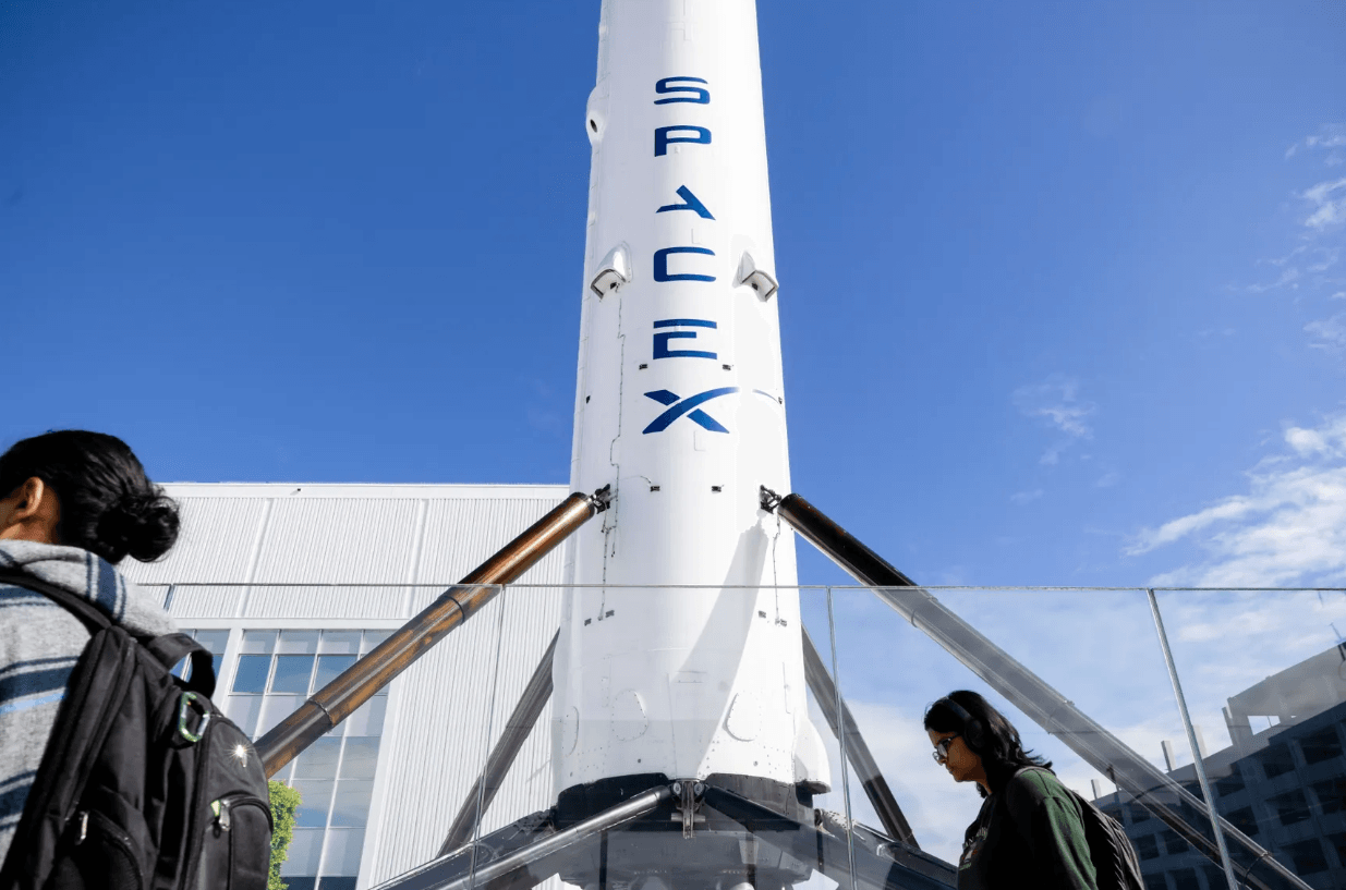 Đế chế SpaceX của Elon Musk chao đảo, hơn 1.000 tỷ USD vốn hóa có nguy cơ 'bốc hơi'