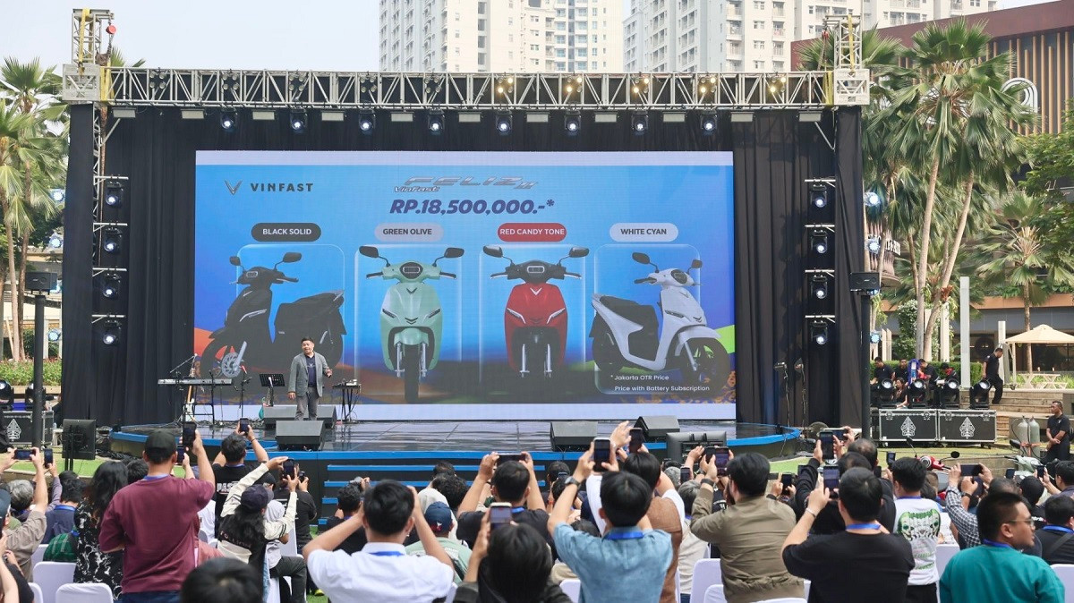 Tỷ phú Phạm Nhật Vượng tiến đánh thị trường xe máy lớn nhất Đông Nam Á, đưa 20 đại lý đồng loạt đi vào hoạt động - Ảnh 1.