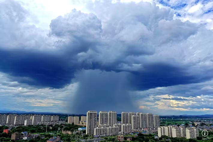 Điều khiển thời tiết đang trở thành cuộc đua mới giữa các cường quốc. Hô mưa gọi gió: Thời tiết trở thành chiến trường mới - Ảnh 1.