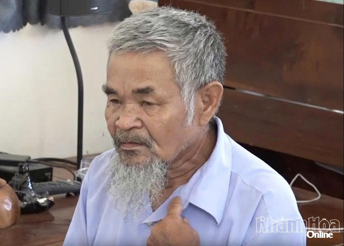 Tạm giữ hình sự cụ ông Lê Thanh Phong