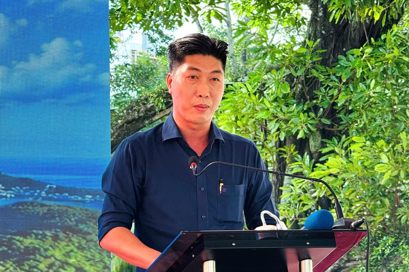 Ông Nguyễn Lê Quốc Toàn - Phó Chủ tịch UBND đặc khu Phú Quốc phát động ra quân 90 ngày lập lại trật tự xây dựng, đất đai. Phú Quốc mở đợt cao điểm 90 ngày xử lý vi phạm đất đai, xây dựng - Ảnh 1.