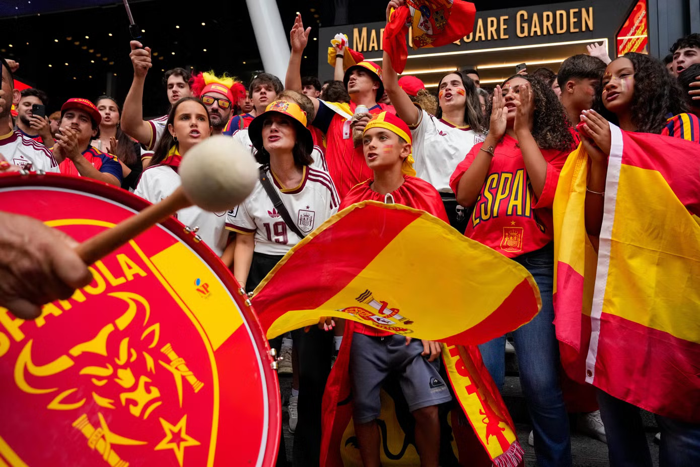 Nhà vô địch World Cup 2026 nhận 51 triệu USD tiền thưởng từ FIFA - Ảnh 2.