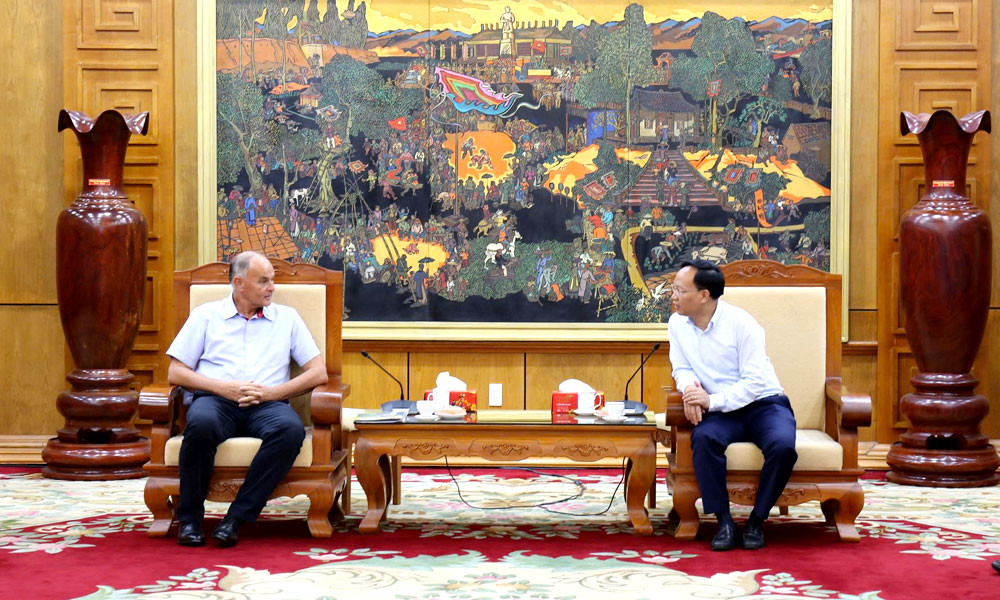 bn-dong-chi-pham-van-thinh-tiep-xa-giao-doan-thuy-sijeg.jpg