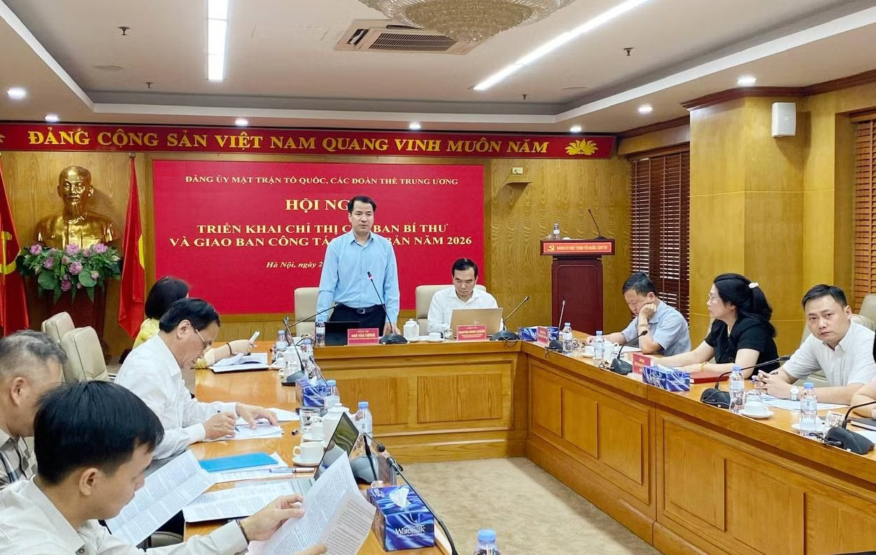 Quang cảnh hội nghị. Ảnh: Trường Phong. Rà soát tổng thể việc xuất bản sách, truyện liên quan đến lãnh tụ của Đảng và Nhà nước - Ảnh 2.