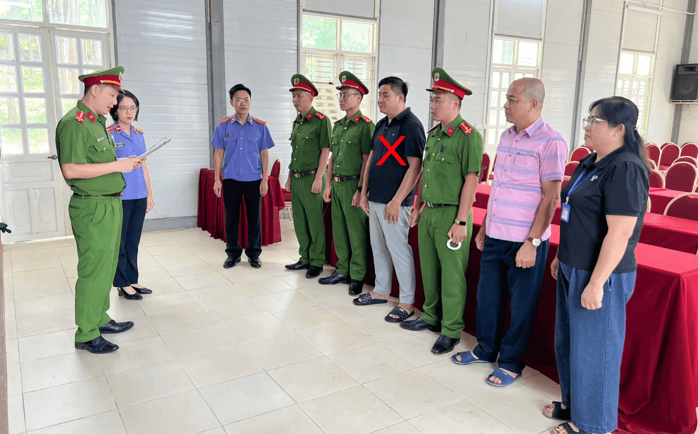 Bắt Giám đốc Bùi Văn Hưng