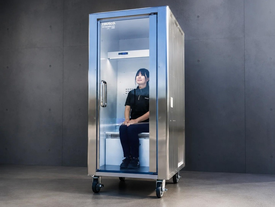 japan_human_refrigerator.jpg