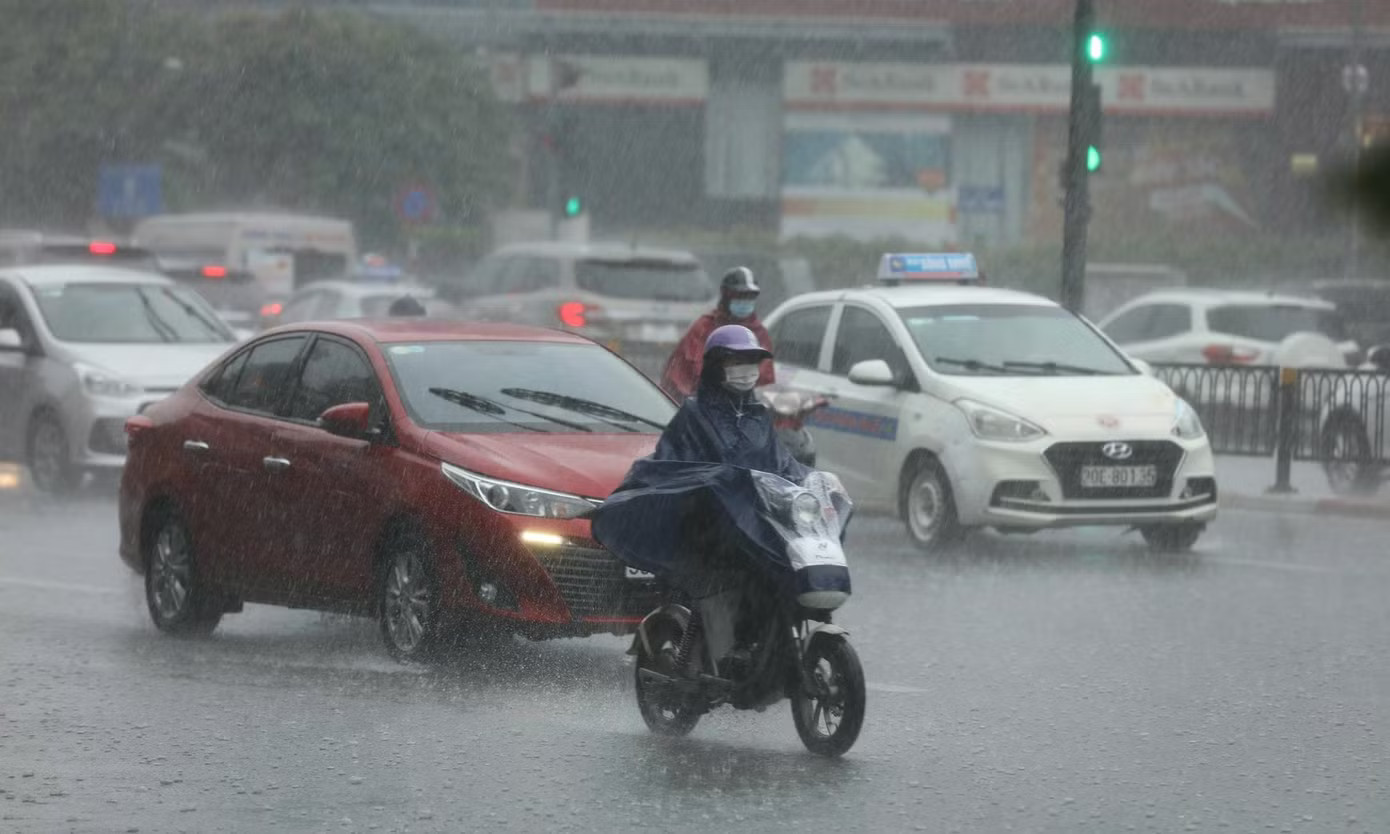 Từ chiều tối nay, miền Bắc bước vào đợt mưa lớn diện rộng - Ảnh 1.