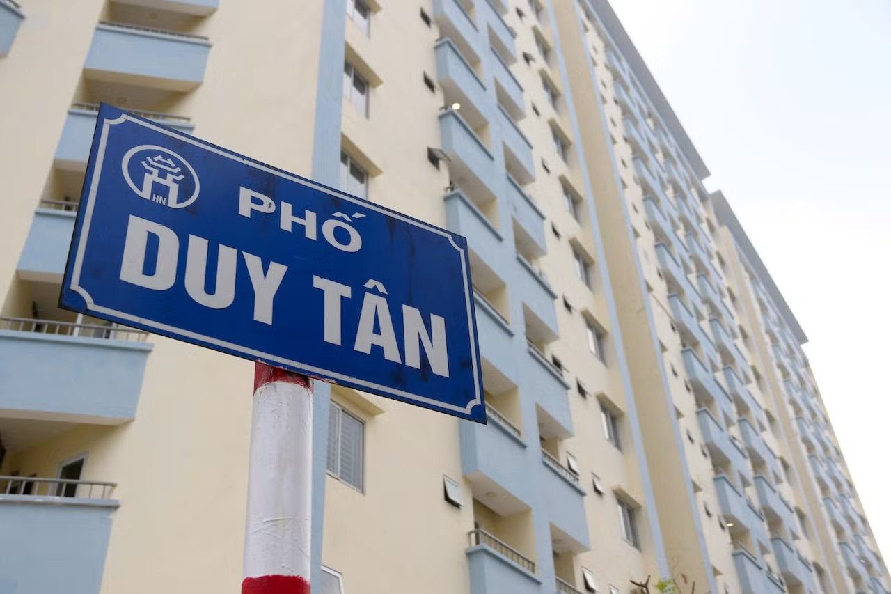 Hà Nội đồng loạt cải tạo, chuyển đổi công năng các khu nhà tái định cư bỏ hoang - Ảnh 2.
