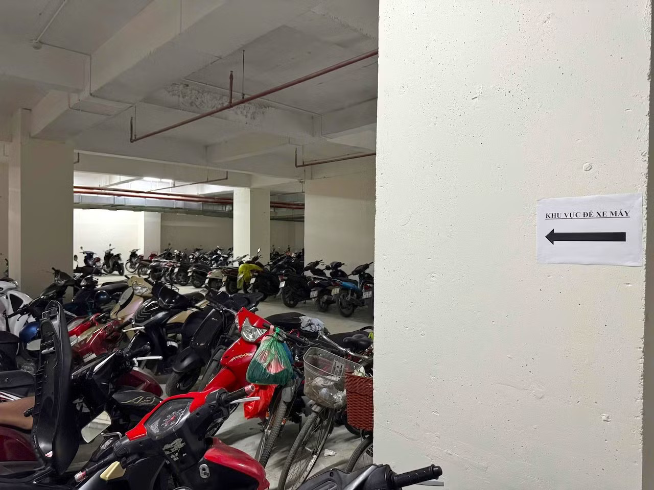 Hà Nội đồng loạt cải tạo, chuyển đổi công năng các khu nhà tái định cư bỏ hoang - Ảnh 9.