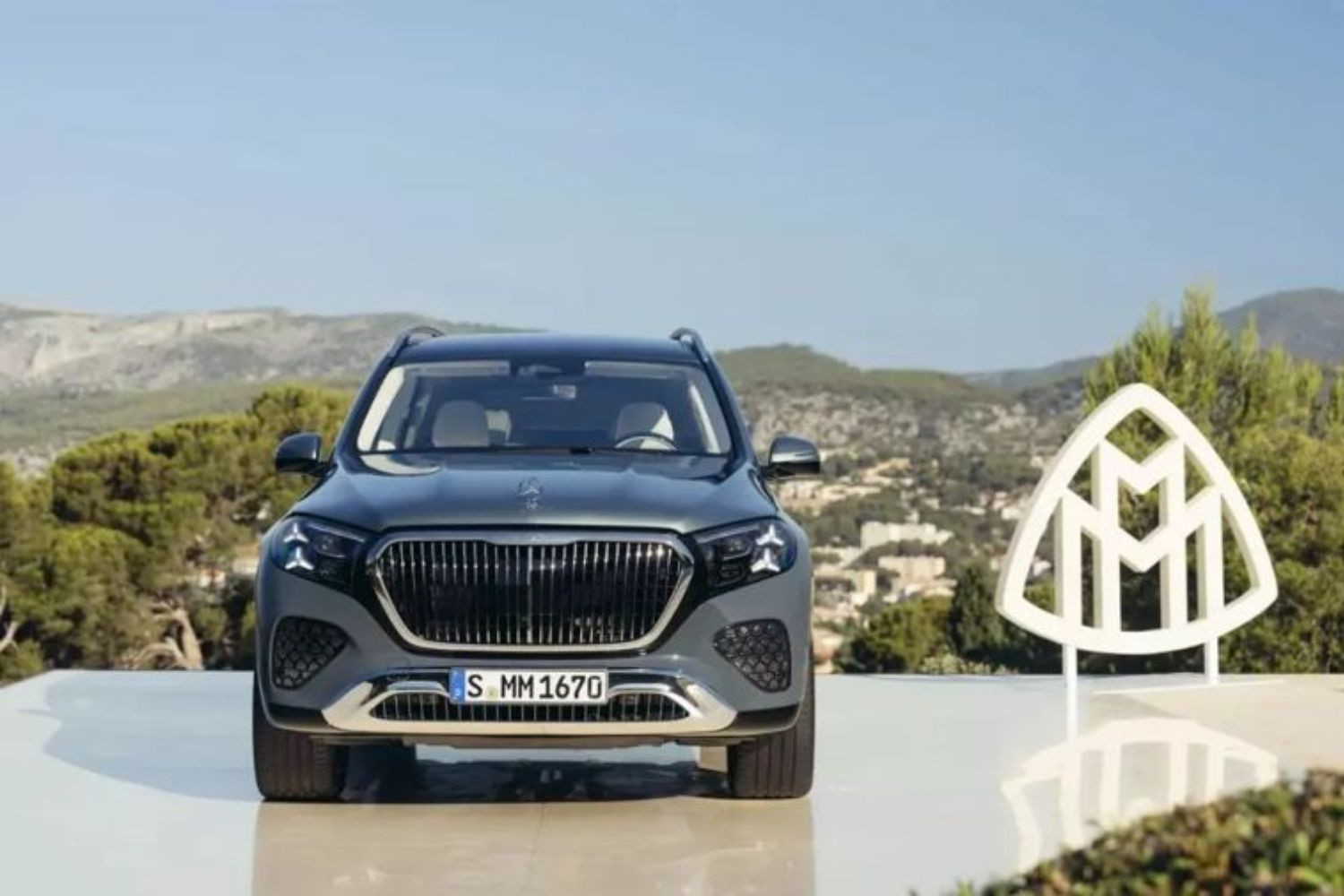 Mercedes-Maybach GLS 680 2027 trình làng