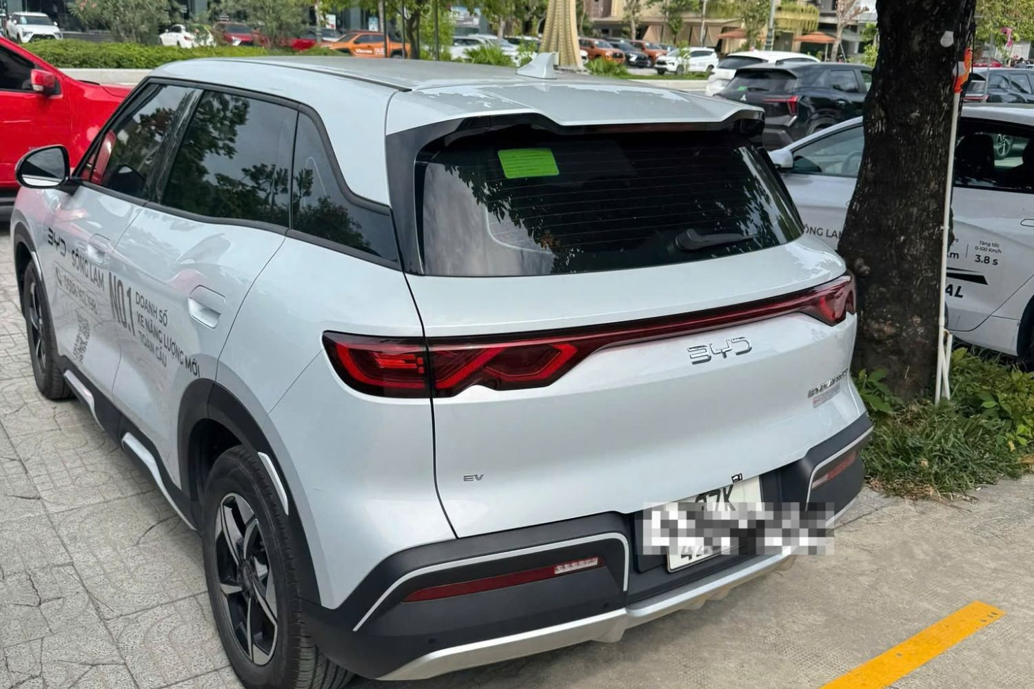 Một chiếc xe BYD thanh lý