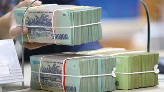 Đang diễn ra việc 'đi đêm' lãi suất huy động - Ảnh 1.