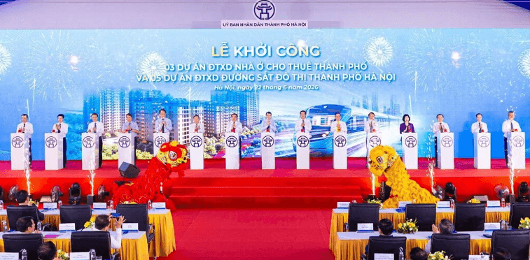 Vingroup làm 12 siêu dự án, tổng vốn 131 tỷ USD, công ty con 100.000 lao động tiếp tục tuyển thêm nhân sự thu nhập hấp dẫn - Ảnh 1.