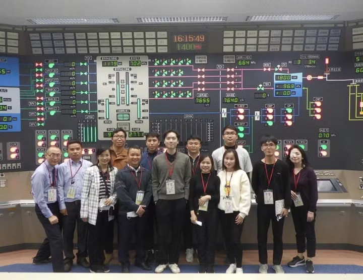 Sinh viên Đại học Bách khoa Hà Nội tham quan Nhà máy điện Hạt nhân tại Nhật Bản. Đề xuất chính sách đặc thù với người làm năng lượng nguyên tử - Ảnh 2.