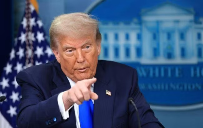 Tổng thống Mỹ Trump muốn Ukraine chấm dứt xung đột với Nga - Ảnh 1.