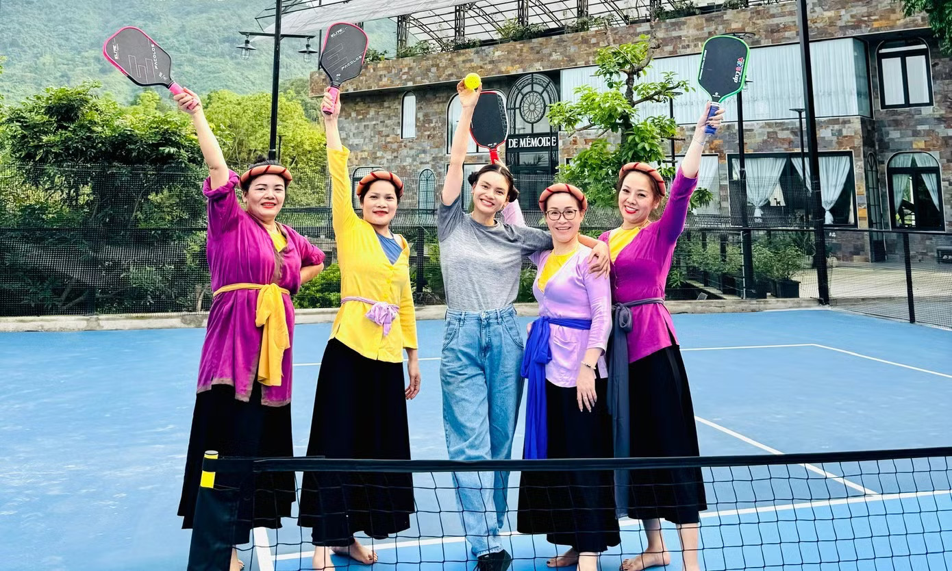 Nhà vườn gần 10.000 m2 của NSND Phương Thảo: Có hồ cá, sân pickleball - Ảnh 15.