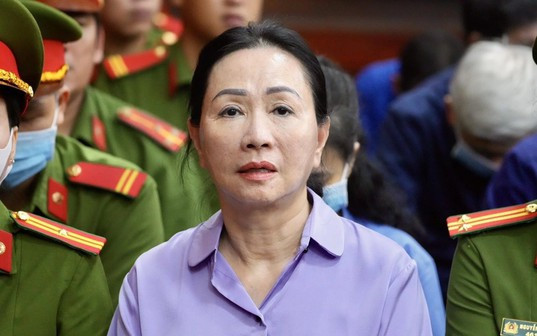 Tại trại giam, bà Trương Mỹ Lan nhận thông báo đặc biệt về căn nhà 42 tỷ đồng