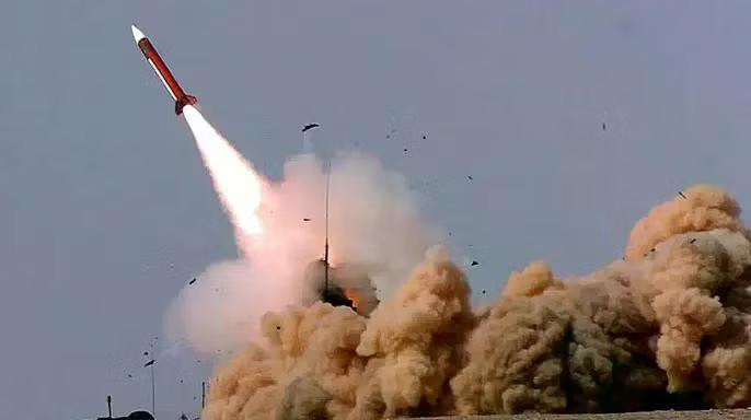 Kho vũ khí Mỹ cạn nhanh vì xung đột với Iran, Lầu Năm Góc đối mặt bài toán khó ở Trung Đông - Ảnh 1.