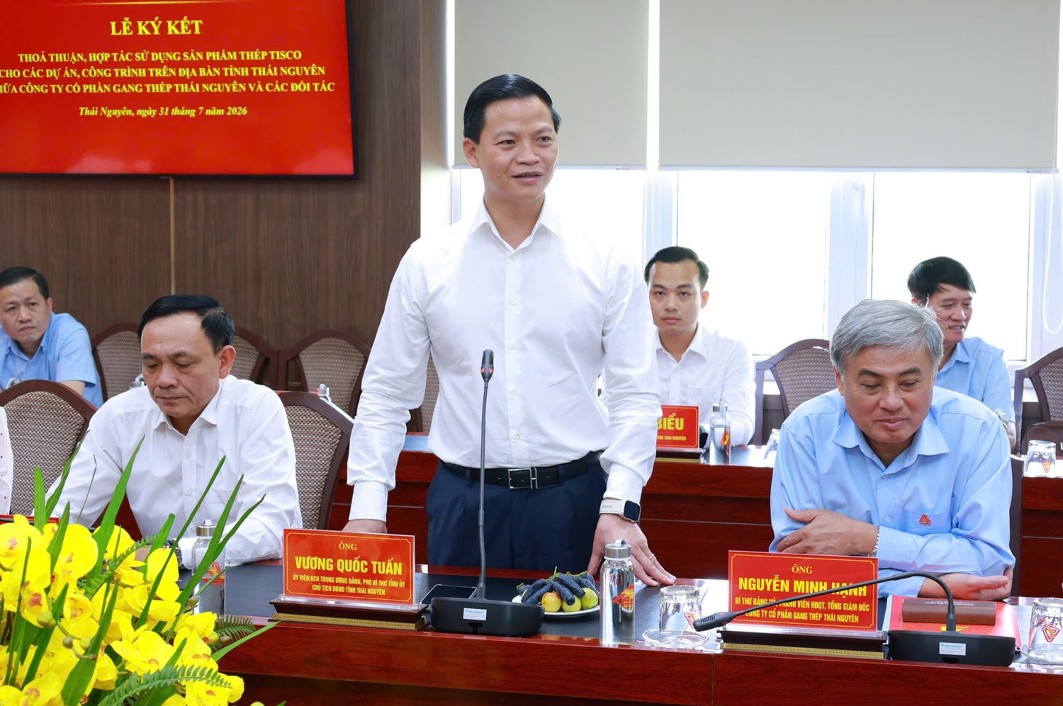 Chủ tịch tỉnh trực tiếp đưa ra đề nghị, 14 doanh nghiệp lập tức chốt đơn 168.000 tấn thép Chủ tịch tỉnh trực tiếp đưa ra đề nghị, 14 doanh nghiệp lập tức chốt đơn 168.000 tấn thép