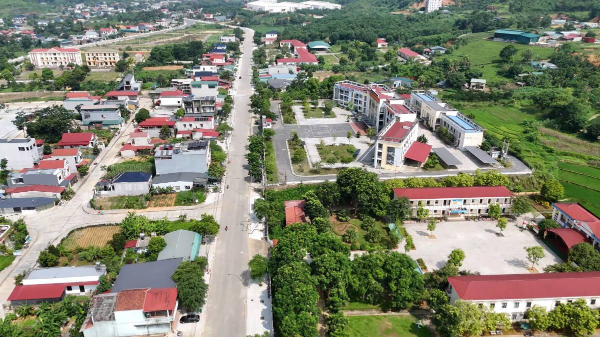 Từ 2026, người dân bị thu hồi đất sẽ được bồi thường theo hệ số giá đất mới: Cách tính ra sao, áp dụng địa phương nào? - Ảnh 1.