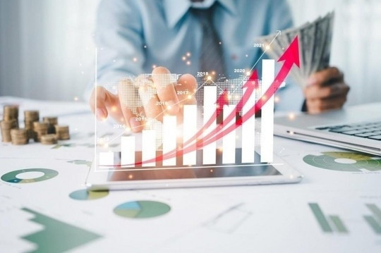 1 phút trước giờ giao dịch phiên 3/8: Lãi suất qua đêm chạm mức 0,7%, rổ VN30 mới chính thức có hiệu lực