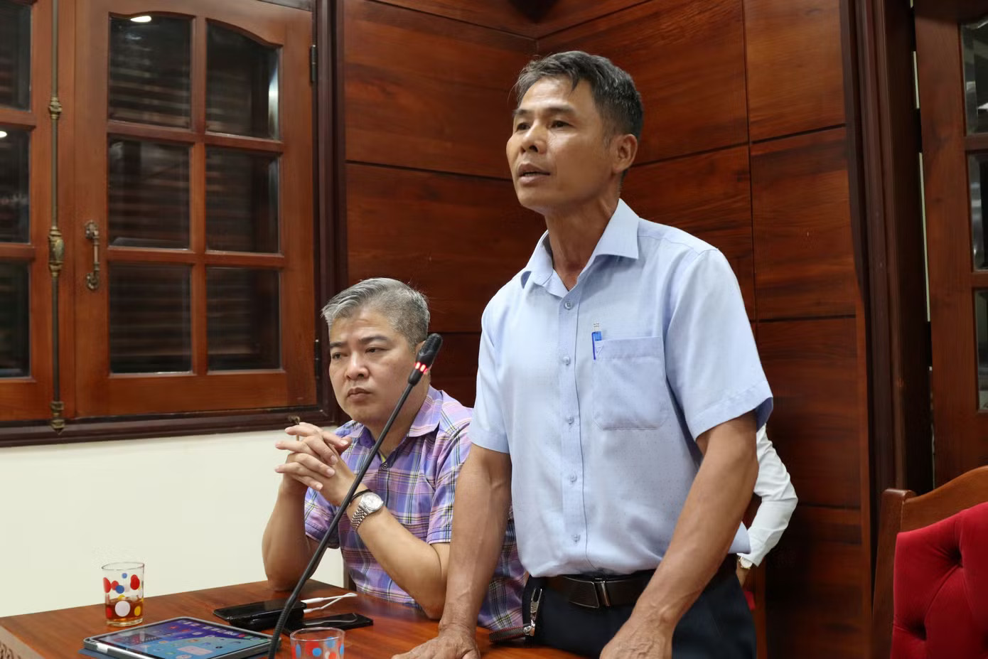 Ông Nguyễn Hữu Chiến từng phản ánh doanh nghiệp thu mua sầu riêng nhưng không sử dụng mã số vùng trồng của HTX. Tiết lộ về 'tờ giấy quyền lực' xuất khẩu sầu riêng - Ảnh 4.