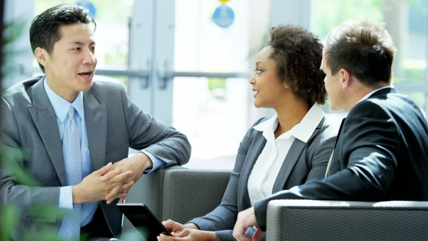 Năm 2030: 50% cán bộ lãnh đạo phải thành thạo ngoại ngữ