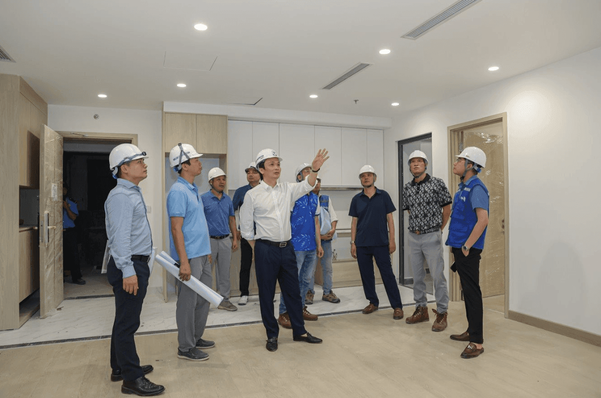 Chủ tịch Trịnh Văn Quyết ra chỉ đạo ngay tại công trường, FLC tăng tốc đưa dự án 2.800 tỷ về đích sau 9 năm triển khai