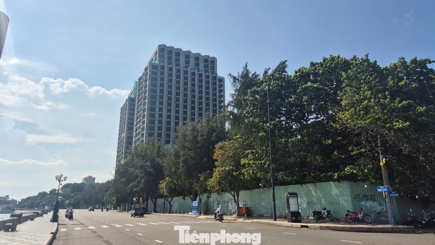 Loạt dự án trên 'đất vàng' Vũng Tàu: Nơi bỏ hoang, chỗ thi công cầm chừng... - Ảnh 3.