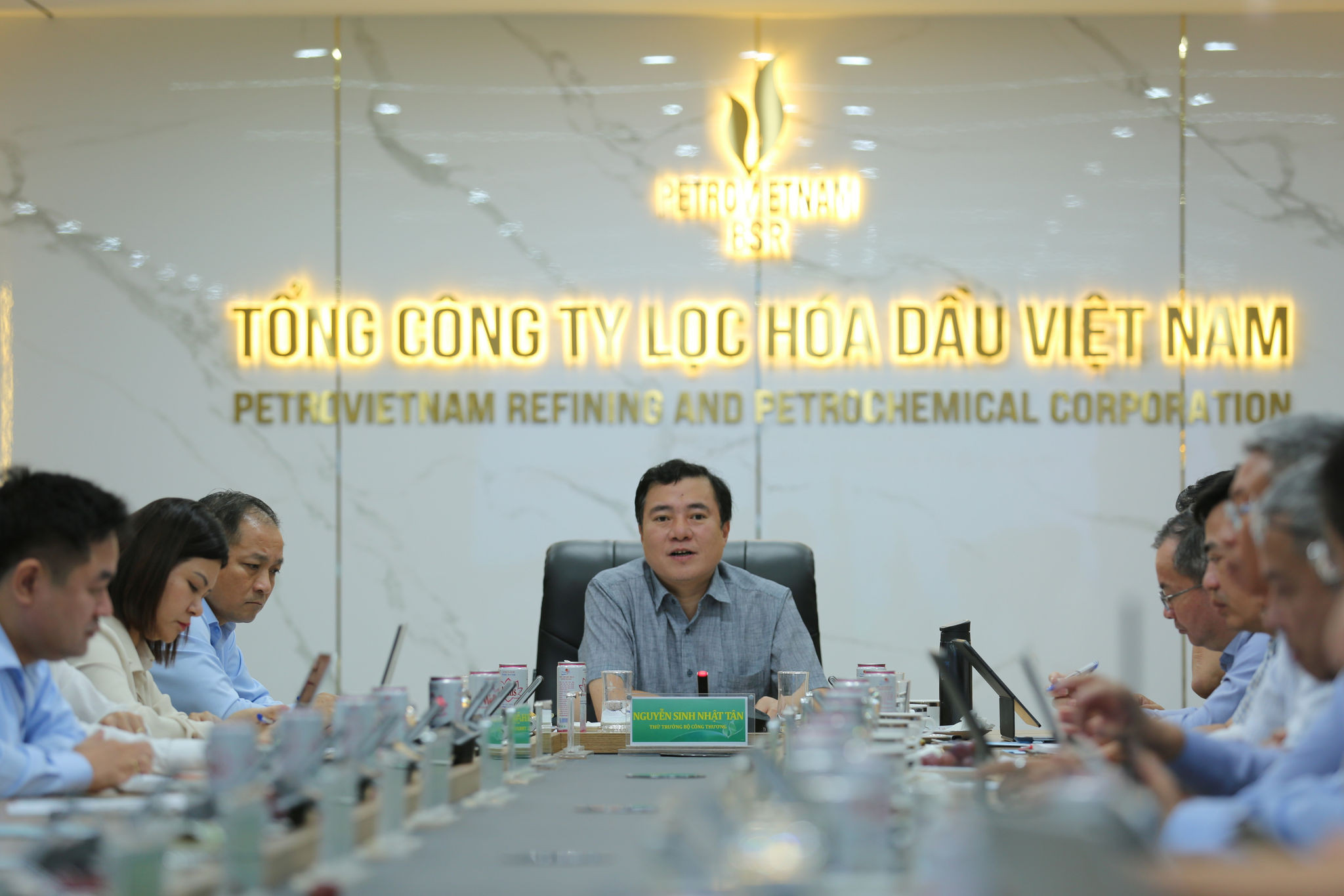 Thứ trưởng Nguyễn Sinh Nhật Tân phát biểu kết luận buổi làm việc