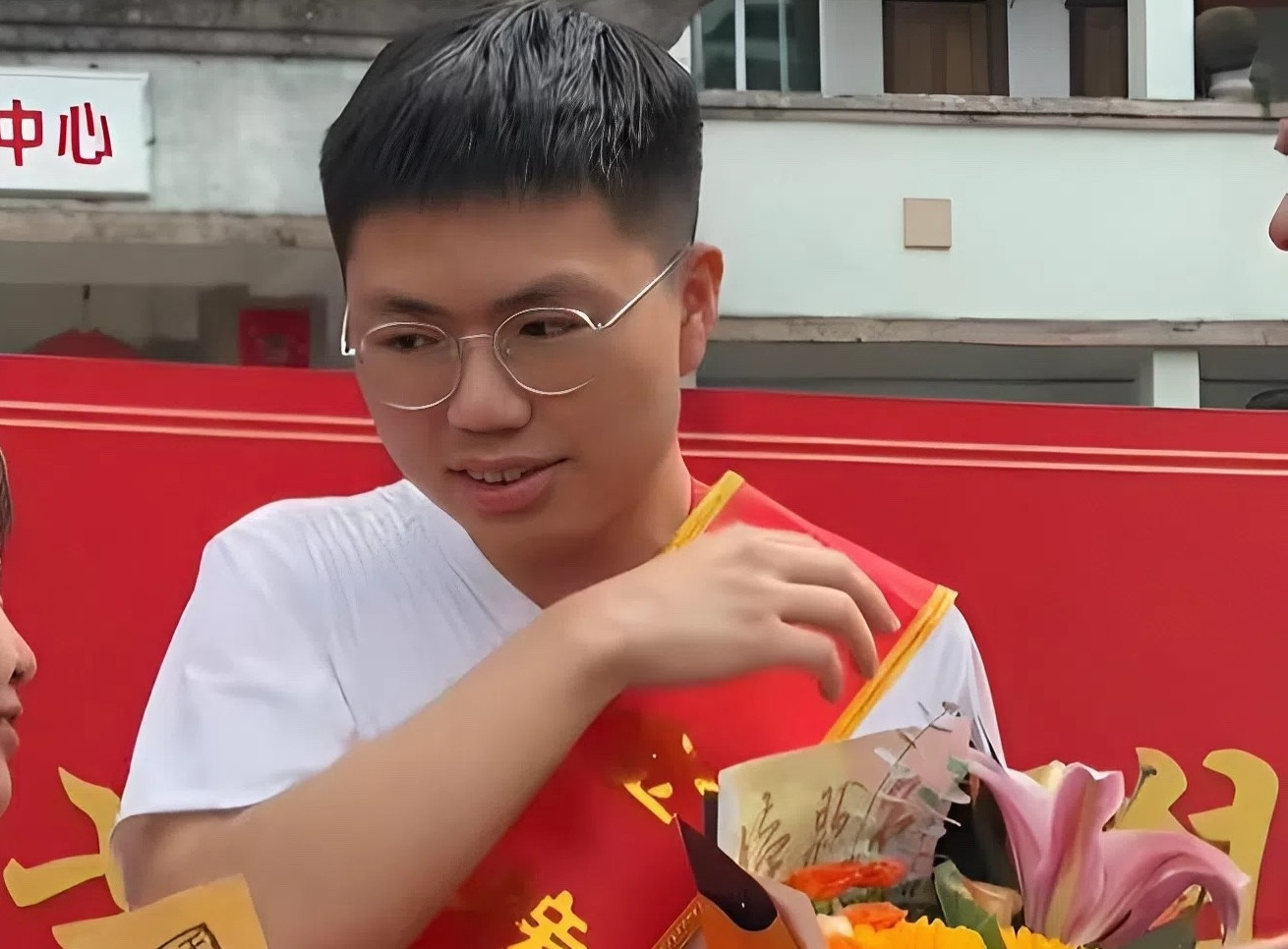 nam-sinh-ho-ngo-2.jpeg