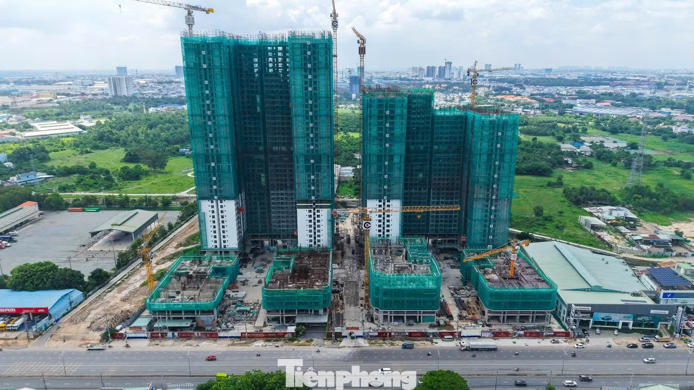 Ưu tiên phát triển chung cư, giá đất nền và căn hộ ra sao? - Ảnh 1.