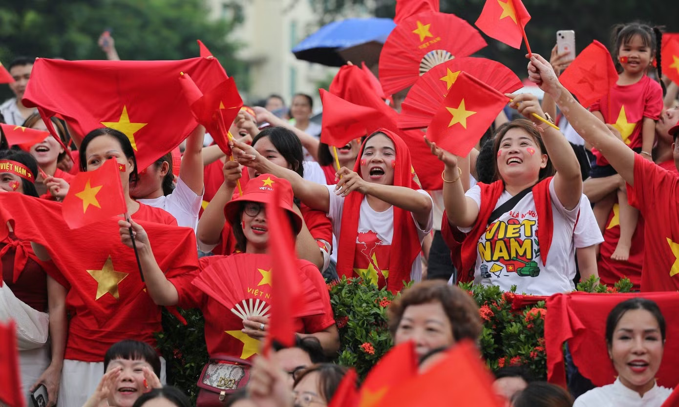 Đề xuất 2 phương án nghỉ Tết Nguyên đán. Đề xuất nghỉ Tết Nguyên đán 2027 từ 7-10 ngày, thêm kỳ nghỉ 4 ngày dịp 24/11 - Ảnh 1.